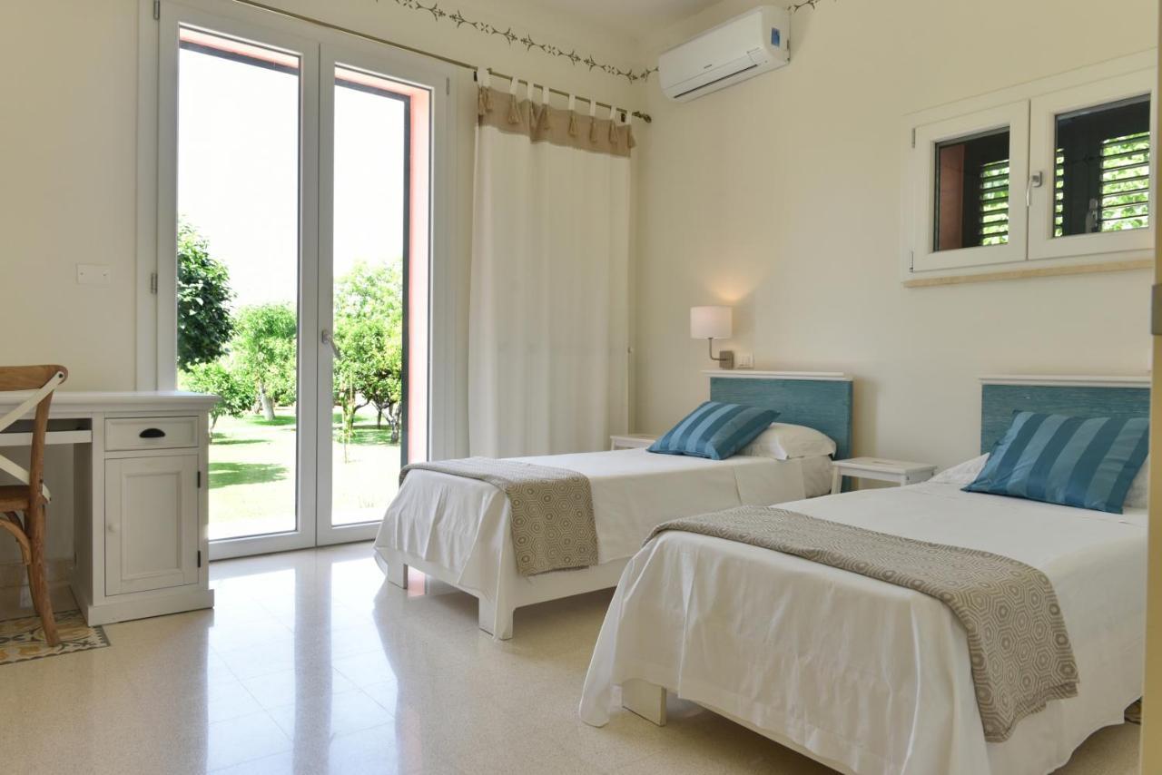 Villa Sirgole Rosa With Pool, Galatina Cutrofiano Exterior photo