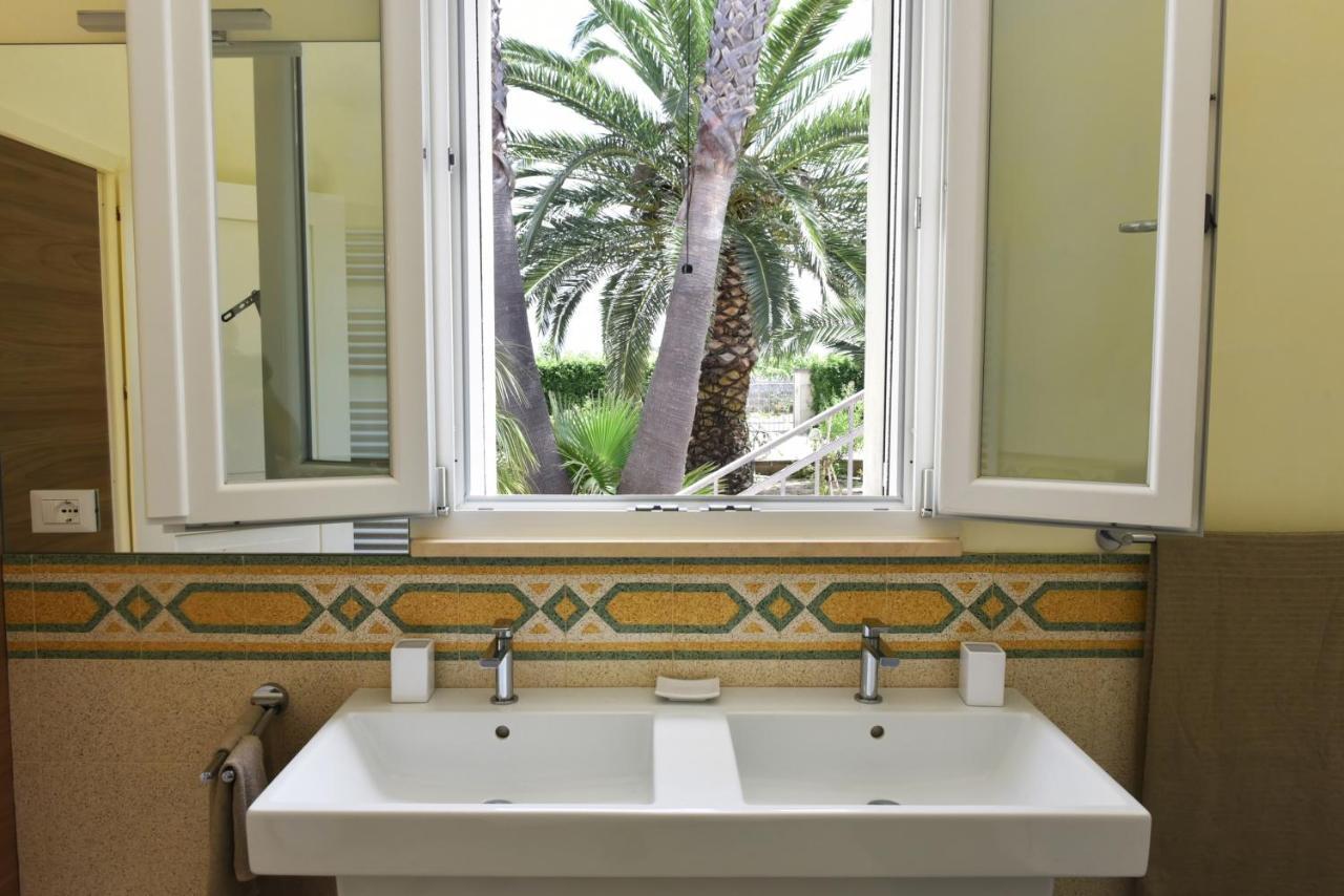 Villa Sirgole Rosa With Pool, Galatina Cutrofiano Exterior photo