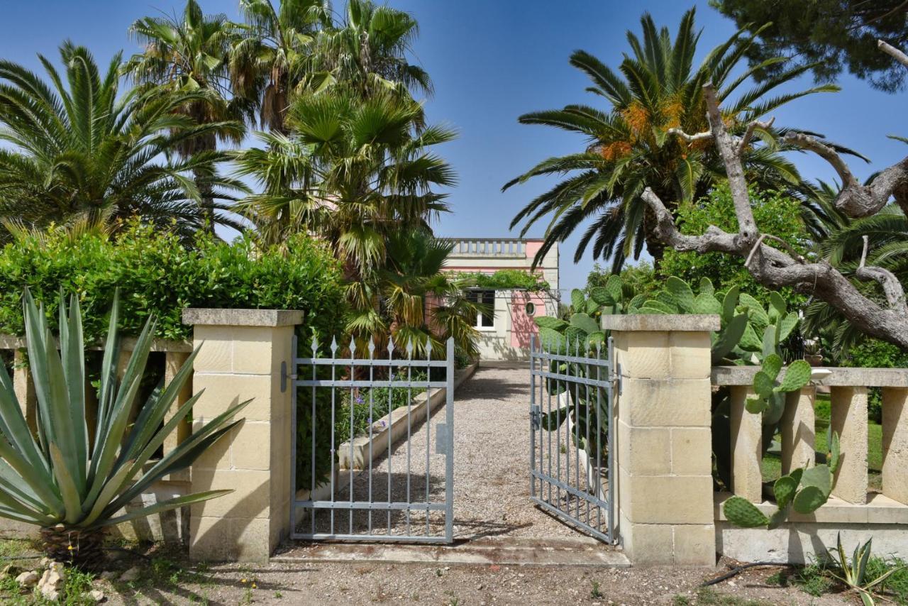 Villa Sirgole Rosa With Pool, Galatina Cutrofiano Exterior photo