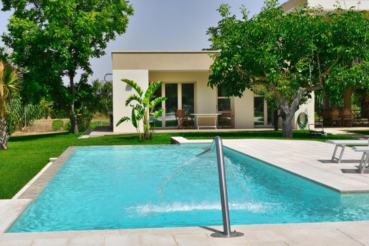 Villa Sirgole Rosa With Pool, Galatina Cutrofiano Exterior photo