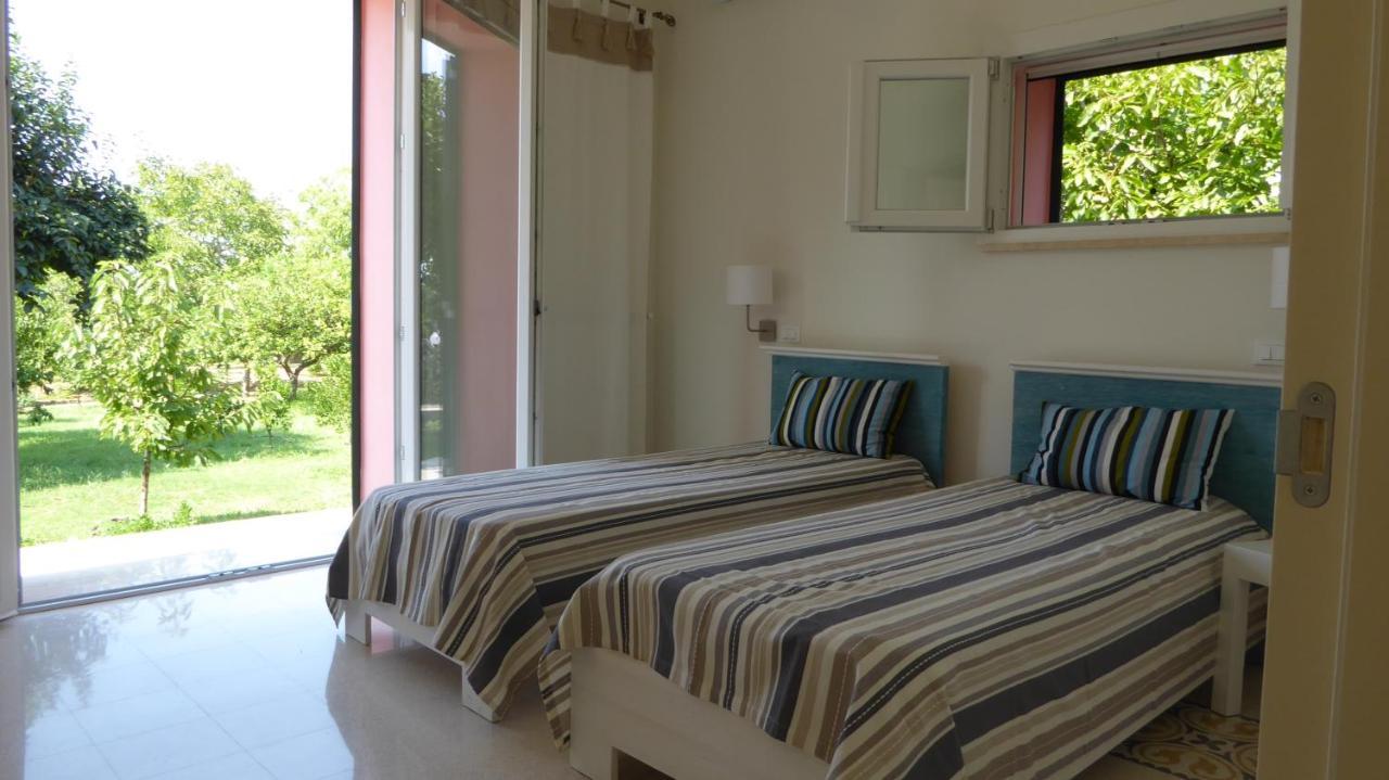 Villa Sirgole Rosa With Pool, Galatina Cutrofiano Exterior photo